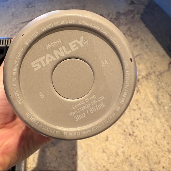 Stanley 30 oz. IceFlow 2.0 Flip Straw Tumbler - Picture 3 of 4